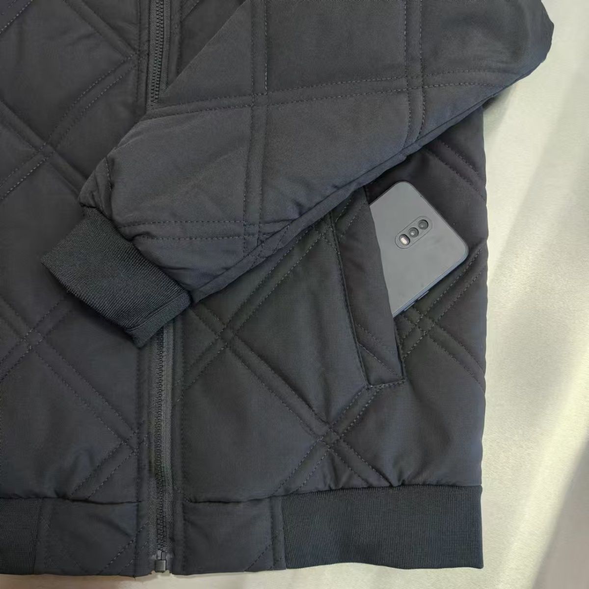 『L-4XL』冬のカジュアルな野球ジャケット、男女兼用の綿コート、カップル刺繍の暖かいジャケット、綿コート