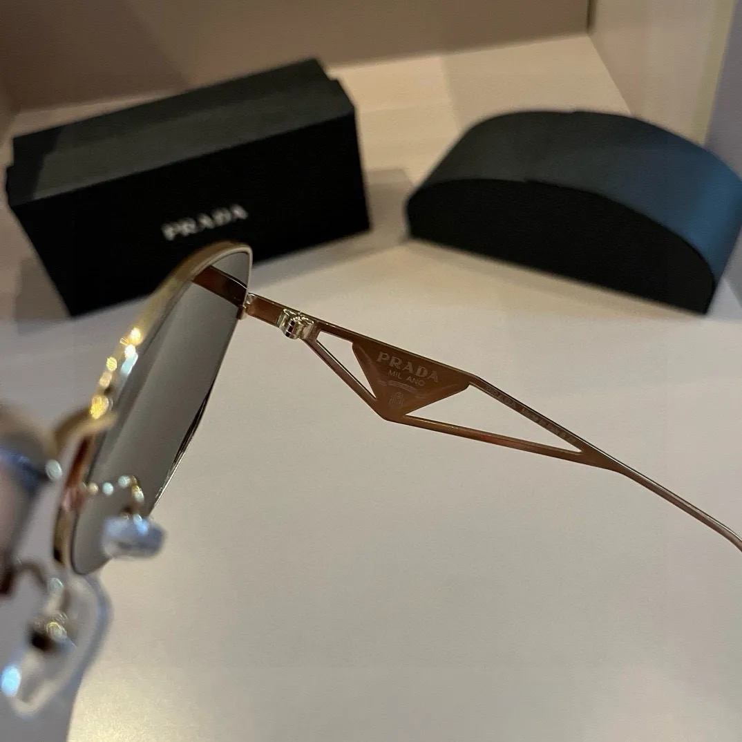 男性と女性のための高級な新しいサングラス、メタルサングラス、ファッショナブルなホットアイテム