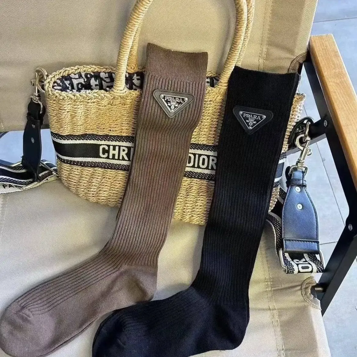 2種のタグ ランダム発送 売れ筋 人気上昇中 絶対流行 爆売れ中 日常 カジュアル 超ファッション おしゃれ ソックス