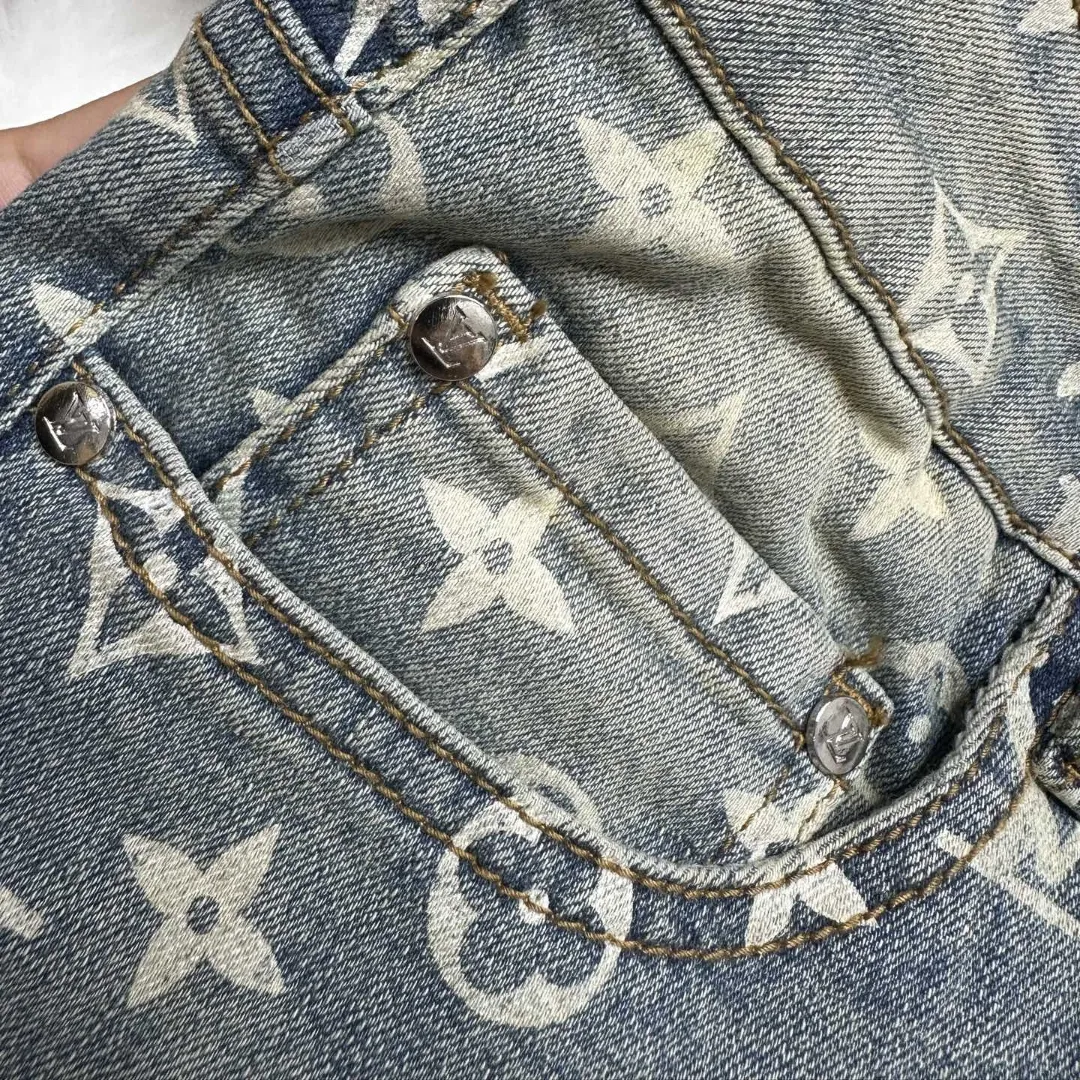 『S-2XL』シルエットがきれい 快適な履き心地 魅力的 飽きの来ない ジーンズ