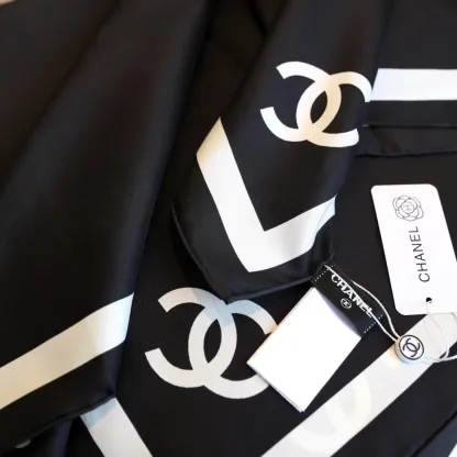 シンプル 高級感 軽やか ロマンティック モダン 100%シルク スカーフ