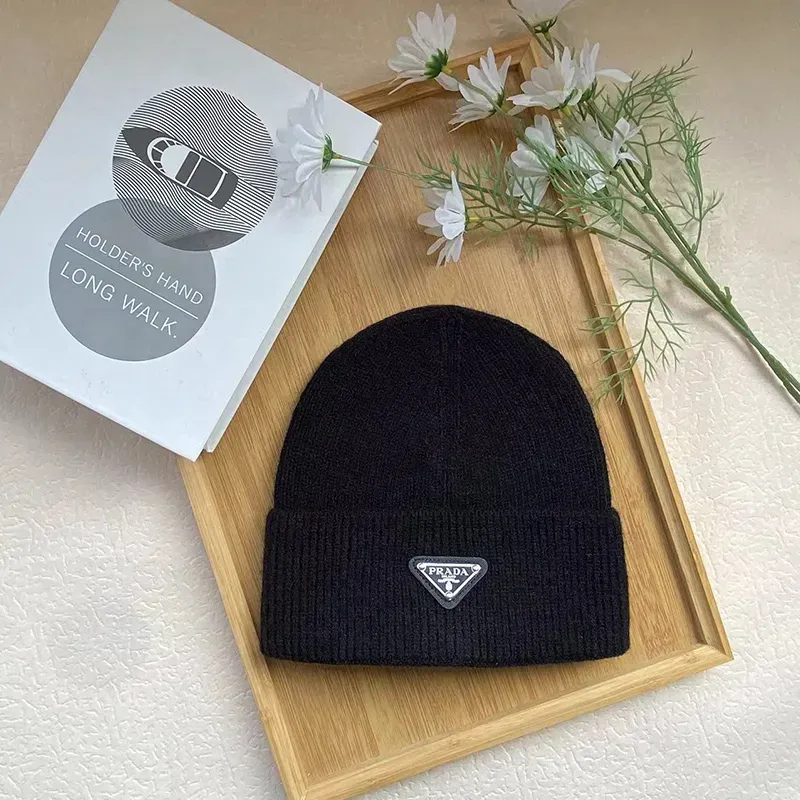 冬用ニットラビットファーファッショナブルな秋冬用厚手暖かいウール帽子