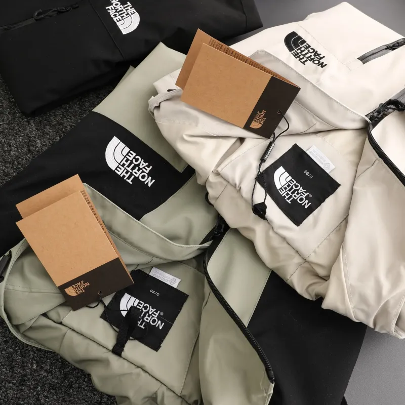 『S-2XL』 今季も大流行 絶対流行 ペアルック カップル きれいめ系 3色 防風 アウター