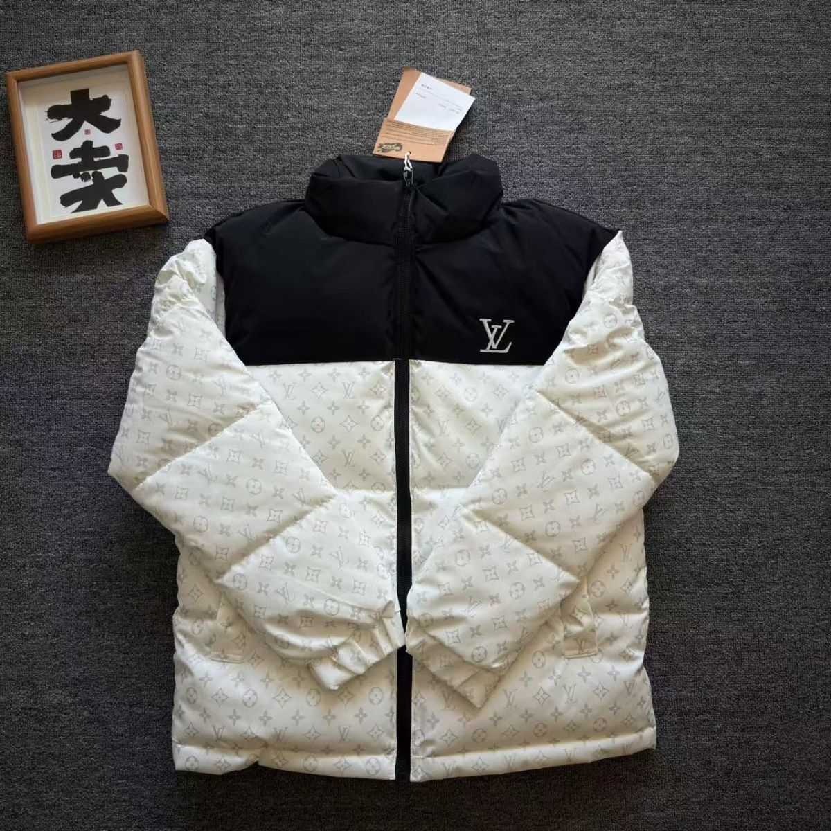 2025年冬新作メンズコットンジャケット フルプリント トレンド スタンドカラー コットンジャケット カジュアル 厚手 トレンド