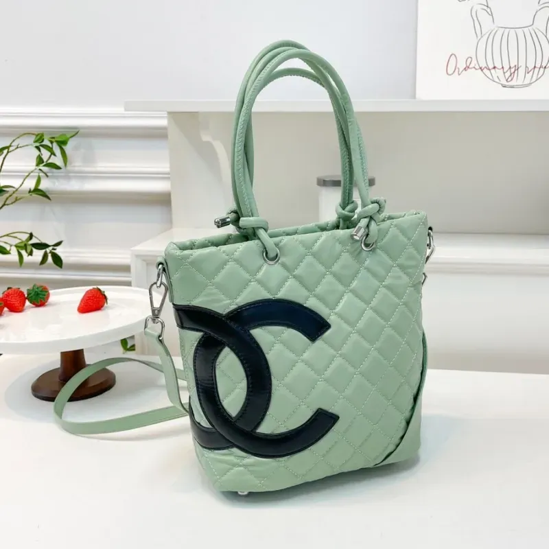 人気上昇中 高品質 ファッション フェミニン エレガント シンプル 大容量 ショルダーバッグ