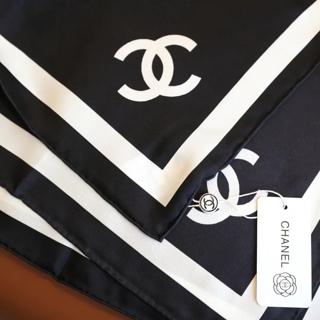 シンプル 高級感 軽やか ロマンティック モダン 100%シルク スカーフ