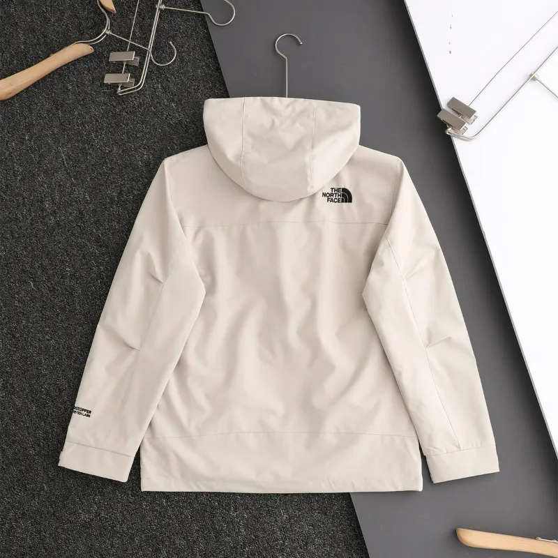 『S-2XL』 今季も大流行 絶対流行 ペアルック カップル きれいめ系 3色 防風 アウター