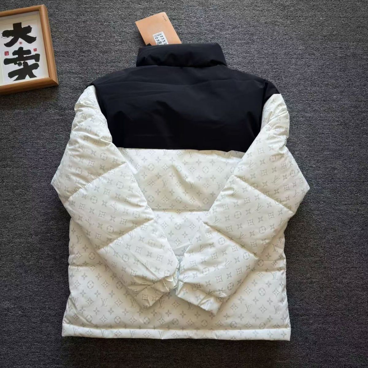 2025年冬新作メンズコットンジャケット フルプリント トレンド スタンドカラー コットンジャケット カジュアル 厚手 トレンド