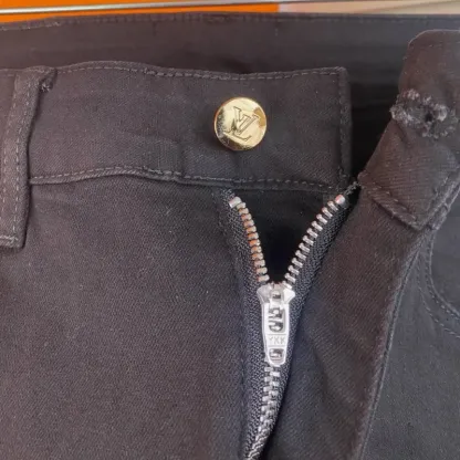 『S-2XL』目立つ 高品質 ファッション シンプル 快適 クラシック 合わせやすい スリムストレートジーンズ