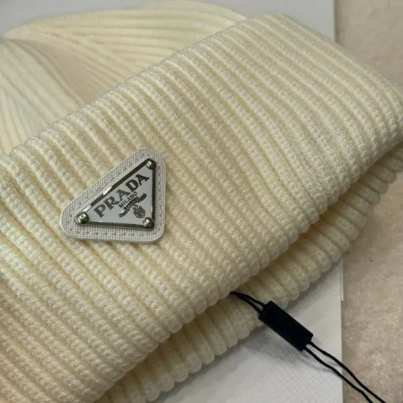 合わせやすい 大人気 カジュアル トレンド ニット生地 6色 男女兼用 帽子