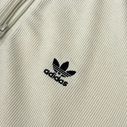 『S-2XL』合わせやすい 好感度100％ 軽量 通気性 カジュアル アクティブ シンプル アウター