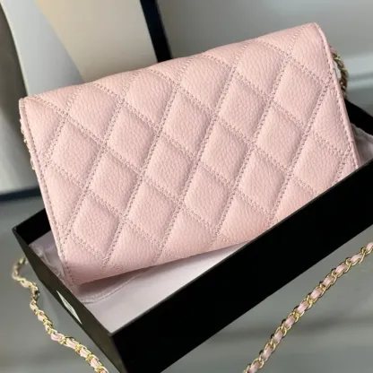 今季も大流行 トレンド クラシックシンプル 高級感 モダン 財布