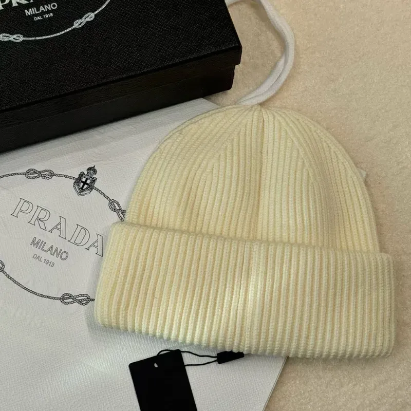 合わせやすい 大人気 カジュアル トレンド ニット生地 6色 男女兼用 帽子