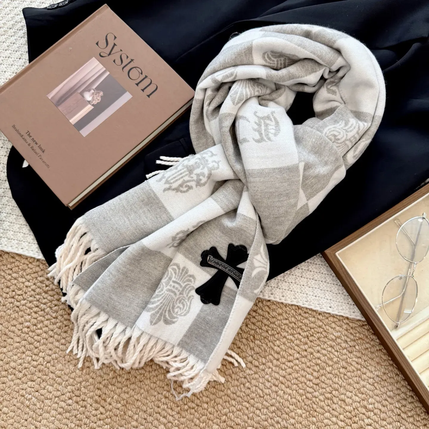 こなれ感たっぷり トレンド感 多色展开 肌にやさしい お手入れ簡単 ソフトな肌触り スカーフ