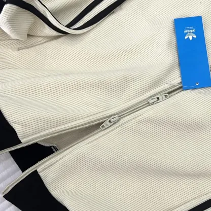 『S-2XL』合わせやすい 好感度100％ 軽量 通気性 カジュアル アクティブ シンプル アウター