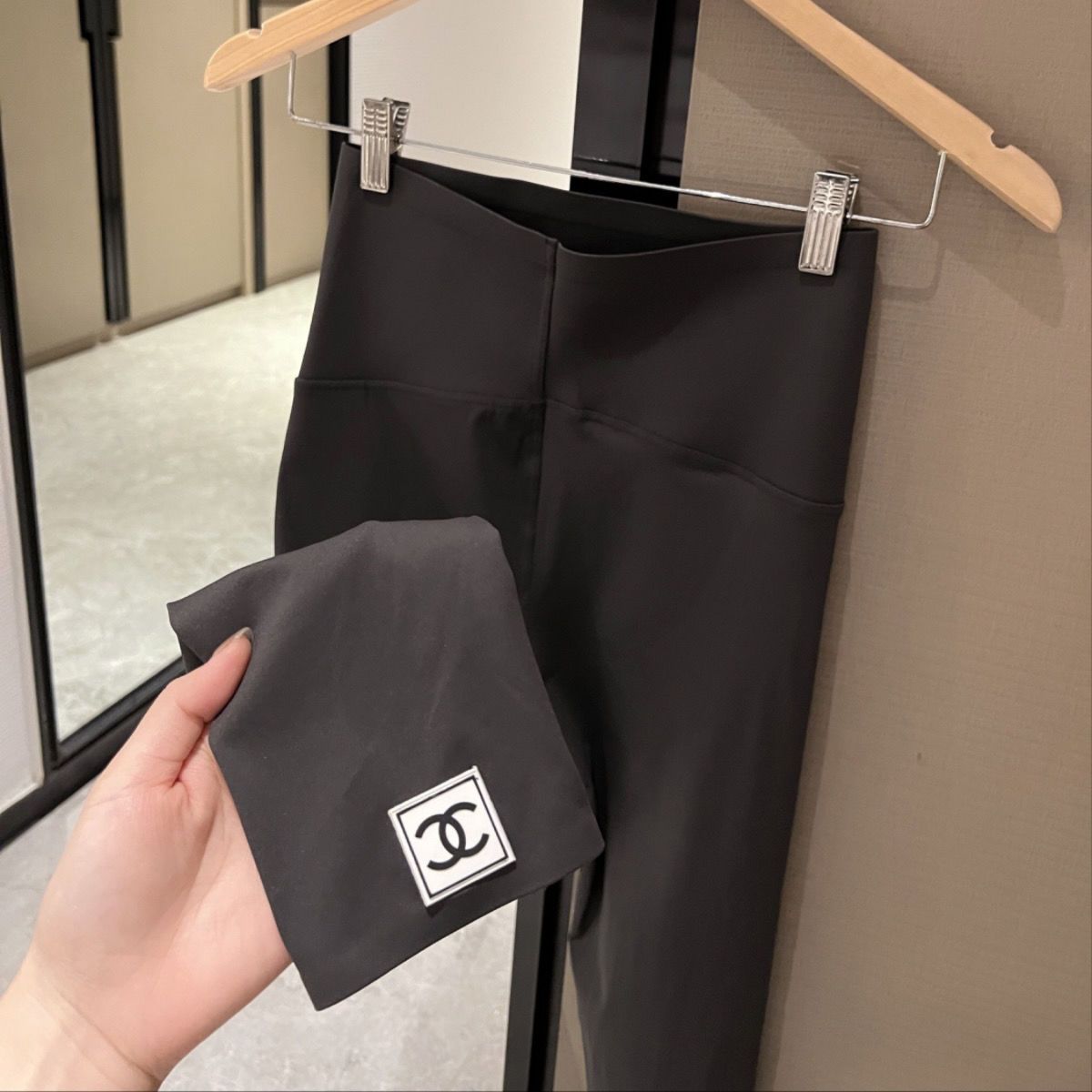 『S-L』人気爆発中 元気いっぱい ファッション フェミニン セクシートップス