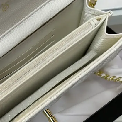 今季も大流行 トレンド クラシックシンプル 高級感 モダン 財布