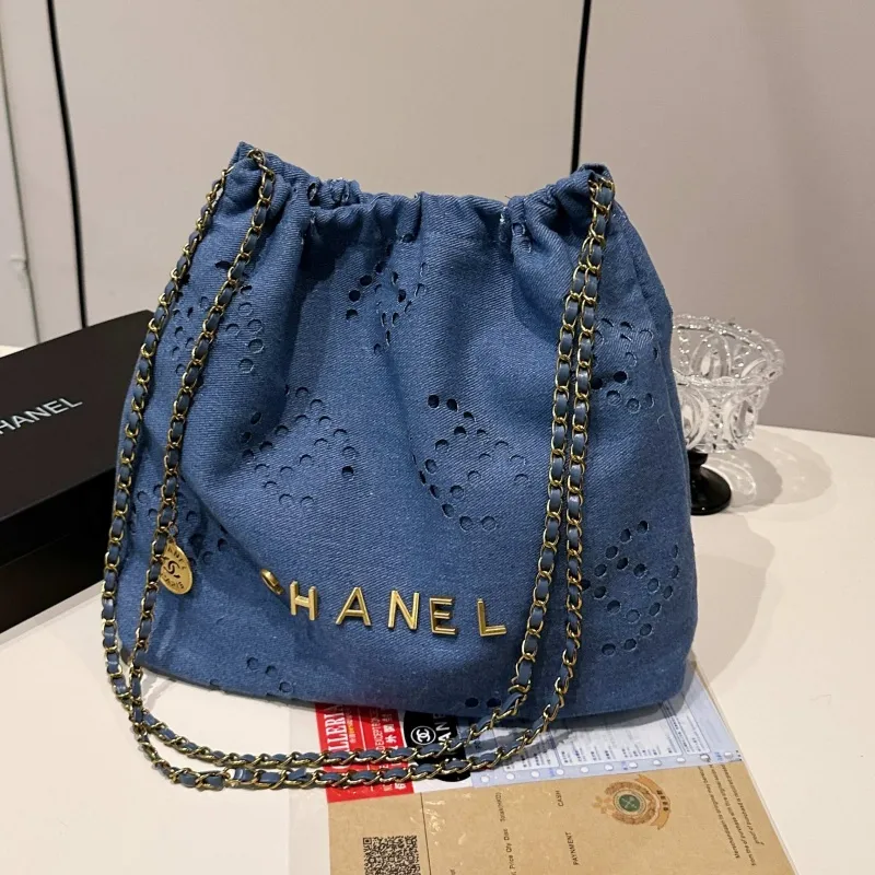 女子マスト 柔らかい日常 通勤おしゃれ 携帯用大容量ショルダーバッグ