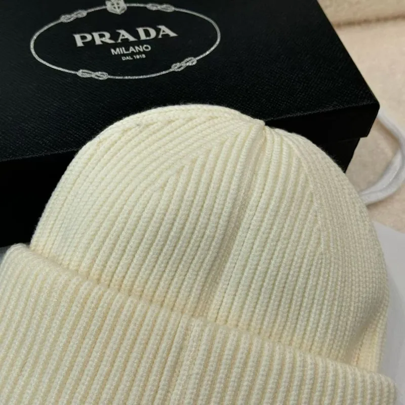 合わせやすい 大人気 カジュアル トレンド ニット生地 6色 男女兼用 帽子