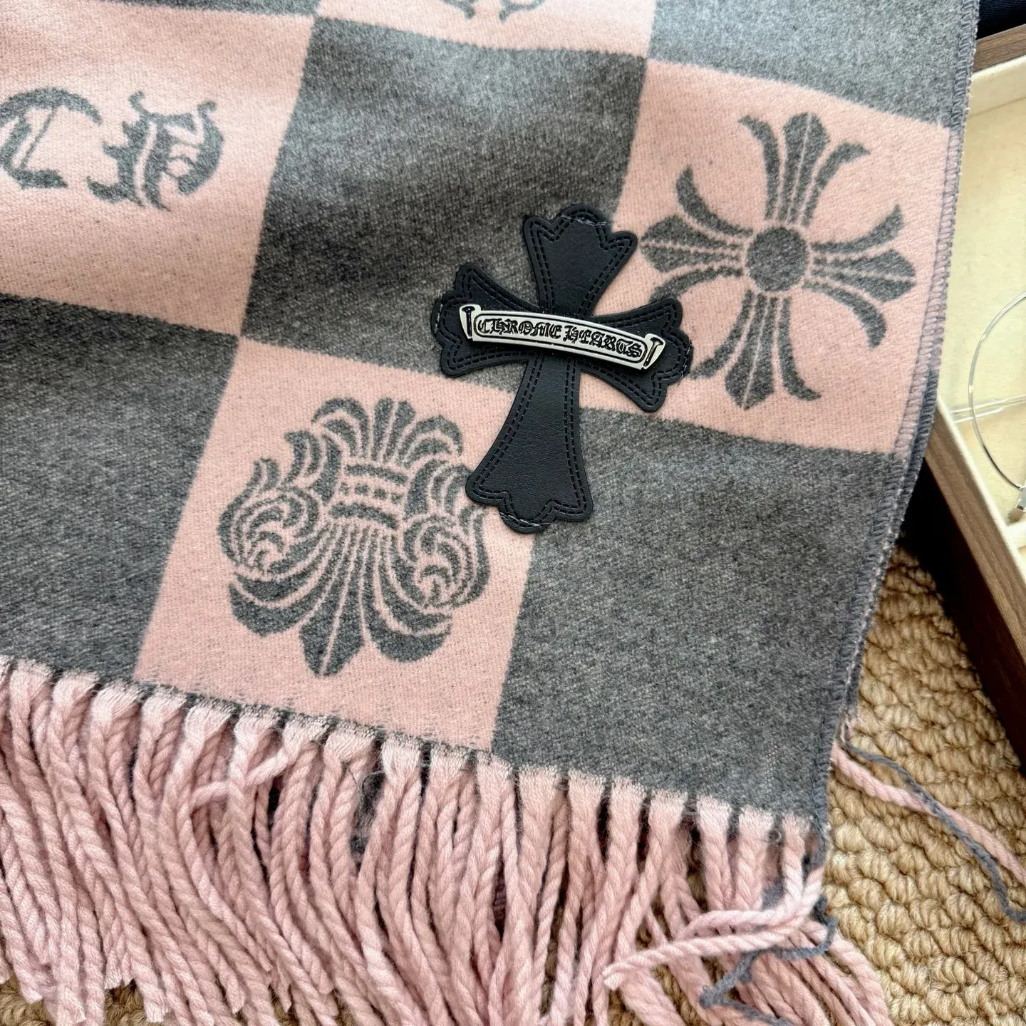 こなれ感たっぷり トレンド感 多色展开 肌にやさしい お手入れ簡単 ソフトな肌触り スカーフ