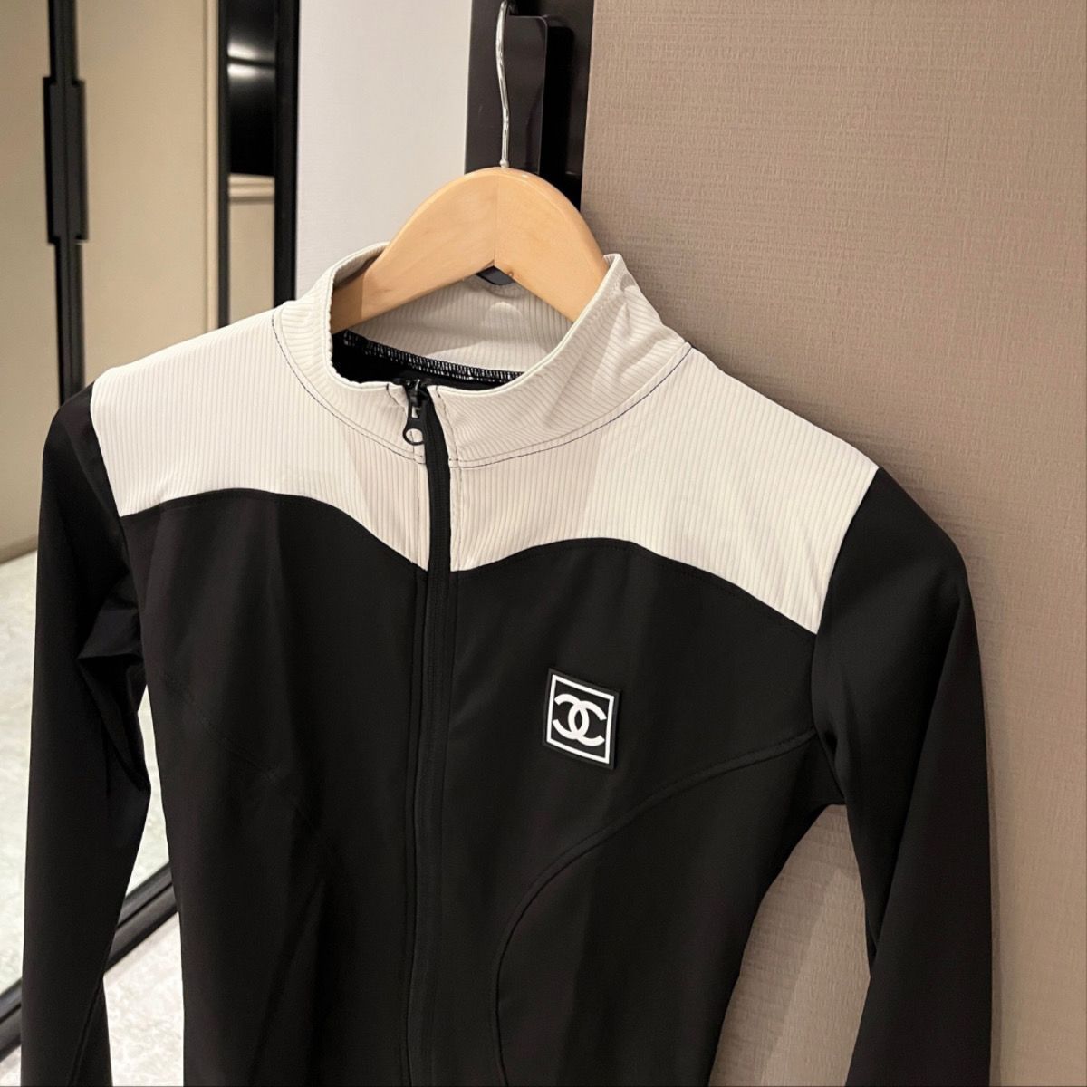 『S-L』人気爆発中 元気いっぱい ファッション フェミニン セクシートップス