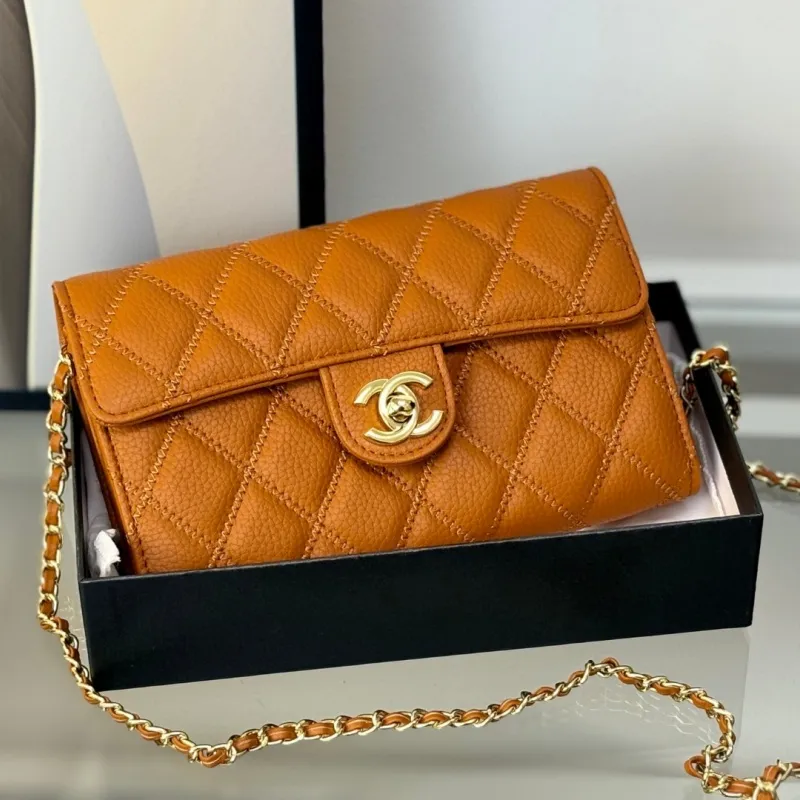 今季も大流行 トレンド クラシックシンプル 高級感 モダン 財布