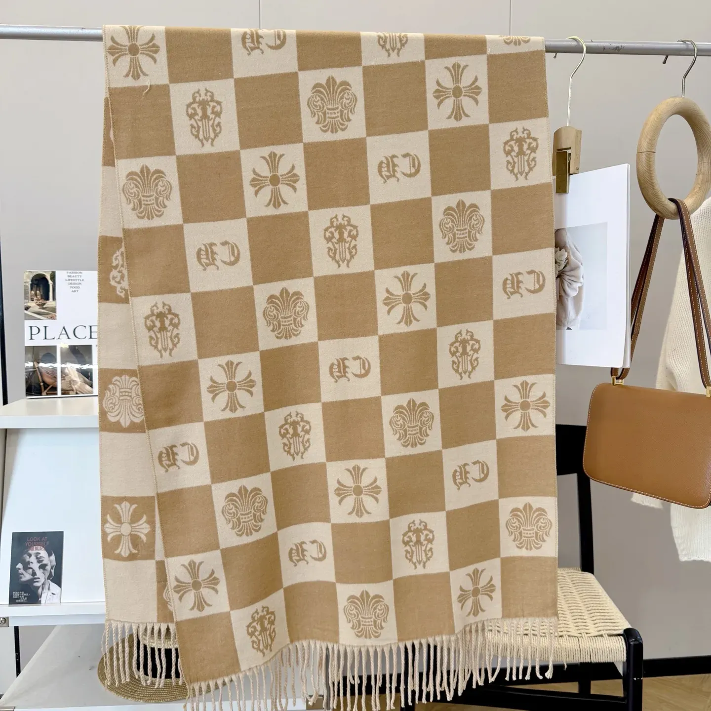 こなれ感たっぷり トレンド感 多色展开 肌にやさしい お手入れ簡単 ソフトな肌触り スカーフ