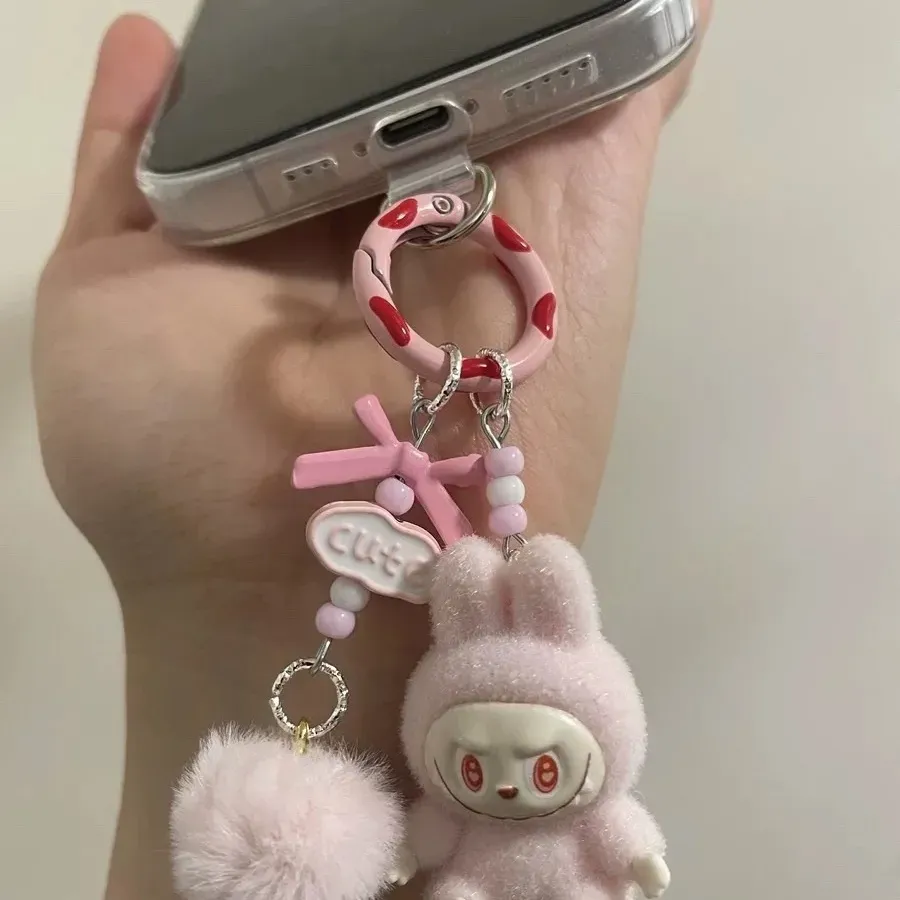 Labubu かわいいフロッキングカップルカーキーホルダーデコレーションバッグペンダント携帯電話チェーン