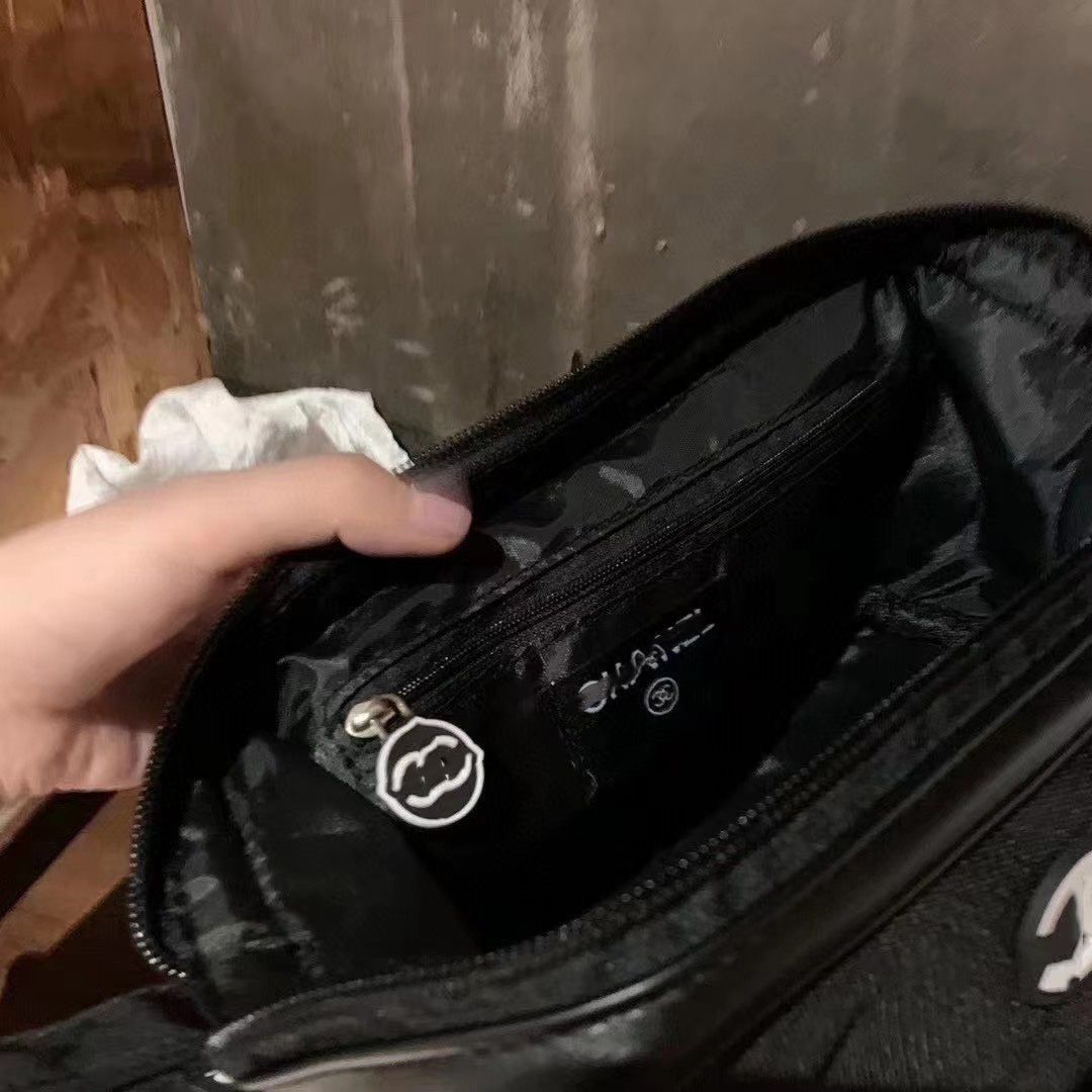 女性用高級新作超大容量コスメバッグ、旅行用ポータブルトイレタリーバッグ