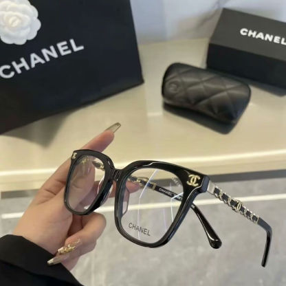 UVカットサングラスは多用途で、処方箋なしでも十分です