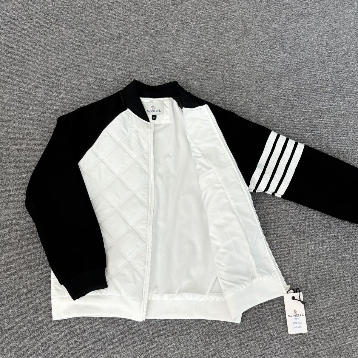 クラシックな秋冬用コットンパッド入りコート、男女兼用の暖かくカジュアルなコットンパッド入りジャケット。