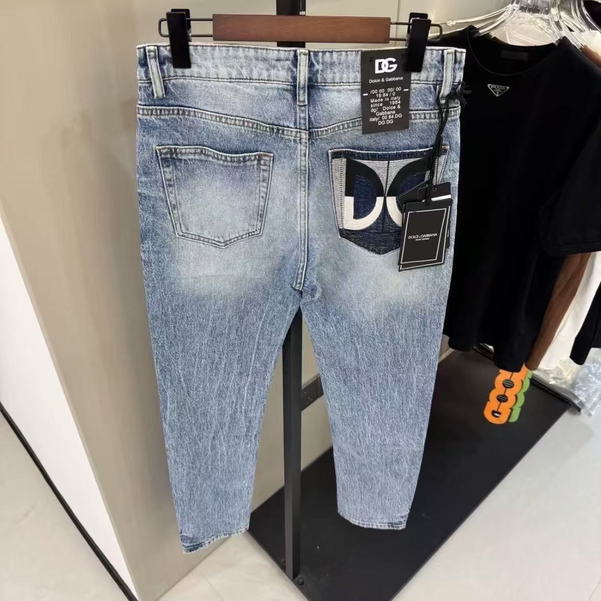 高級刺繍入りトレンドブランドパンツジーンズメンズ新作カジュアルパンツ