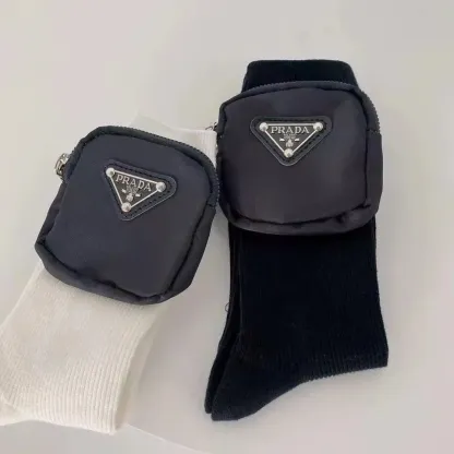 絶対欲しい！特別なデザイン 取り外し可能 小銭入れ コインケース付き ソックス