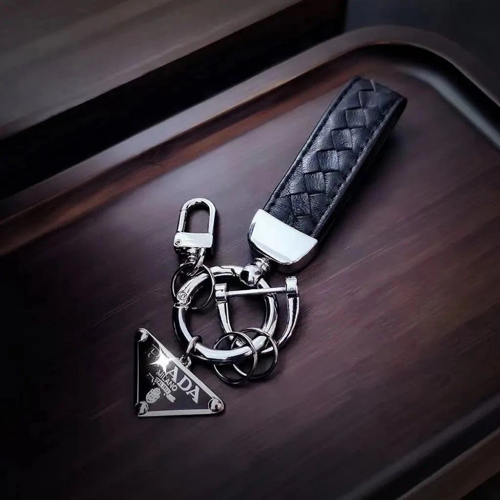 高級車のキーホルダー絶妙で高級