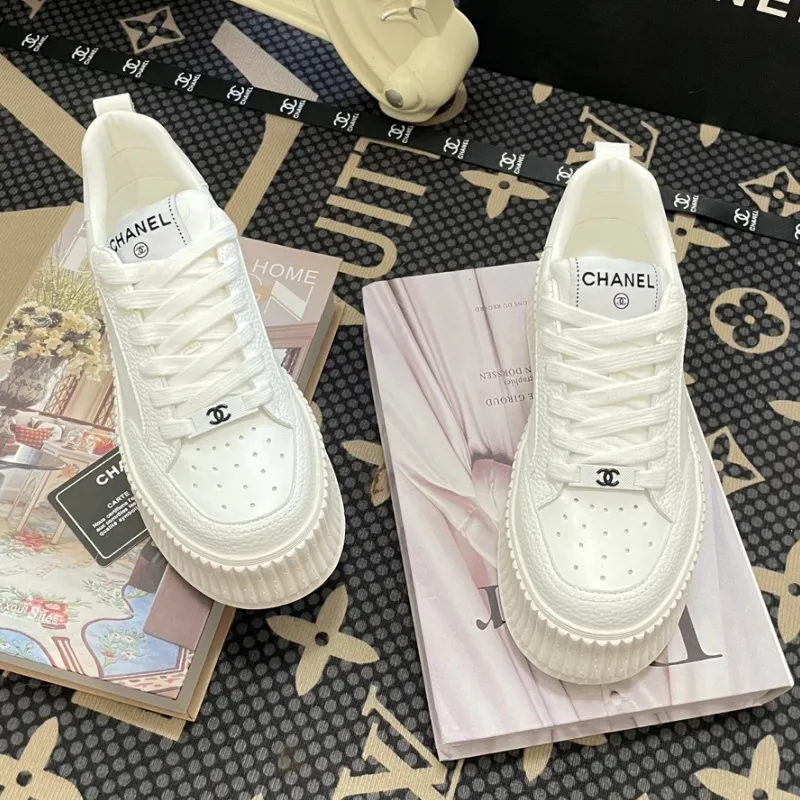 『34-39』人気上昇中 ふわふわ 快適 通気性 ファッション クラシック 合わせやすい カジュアルシューズ