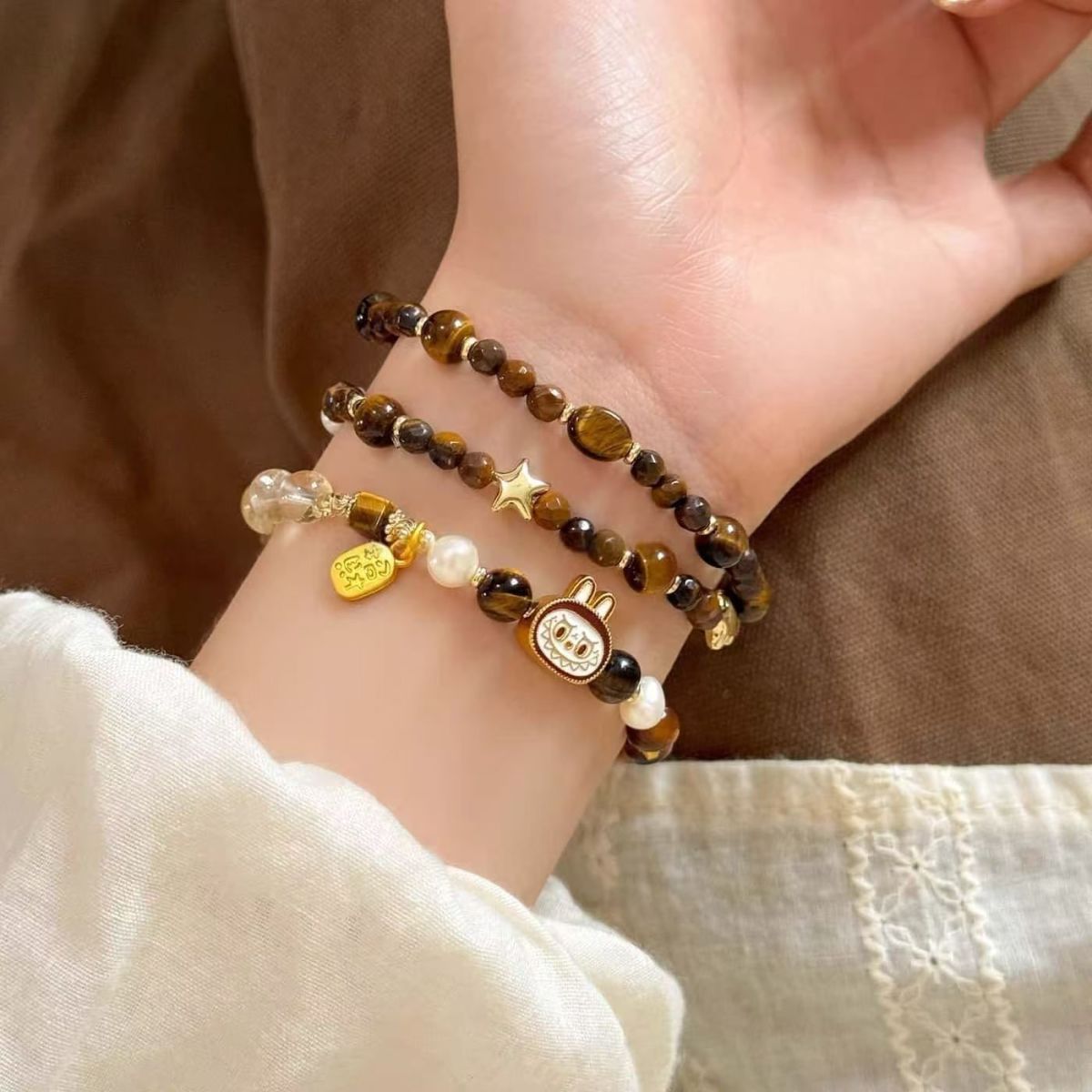 labubu トレンディなブレスレット タイガーアイブレスレット レディース ダブルサークル ハンドジュエリー 軽量 高級 多用途 シンプル 伸縮性 ロープ ニッチ