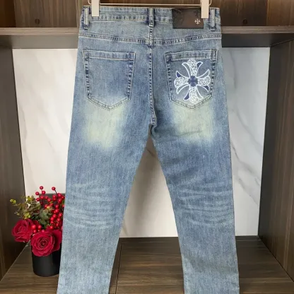 『S-2XL』爆売れ中 シーズン必須アイテム コーディネートの主役 体にフィット ビビッドカラー ジーンズ