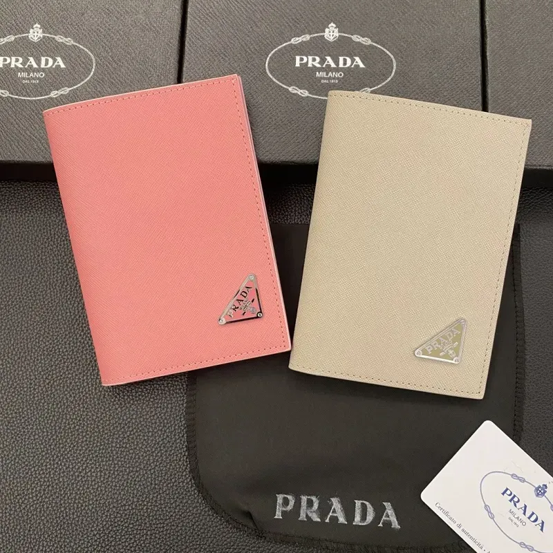 話題沸騰中ファッション シンプル 高品質 クラシック カードスロット多数 財布