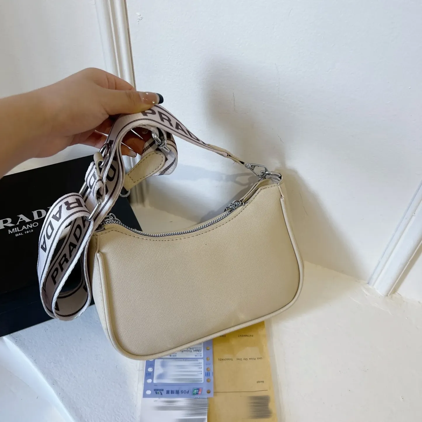 大人可愛い トレンド シンプル 収納力抜群 高品質 エレガントショルダーバッグ