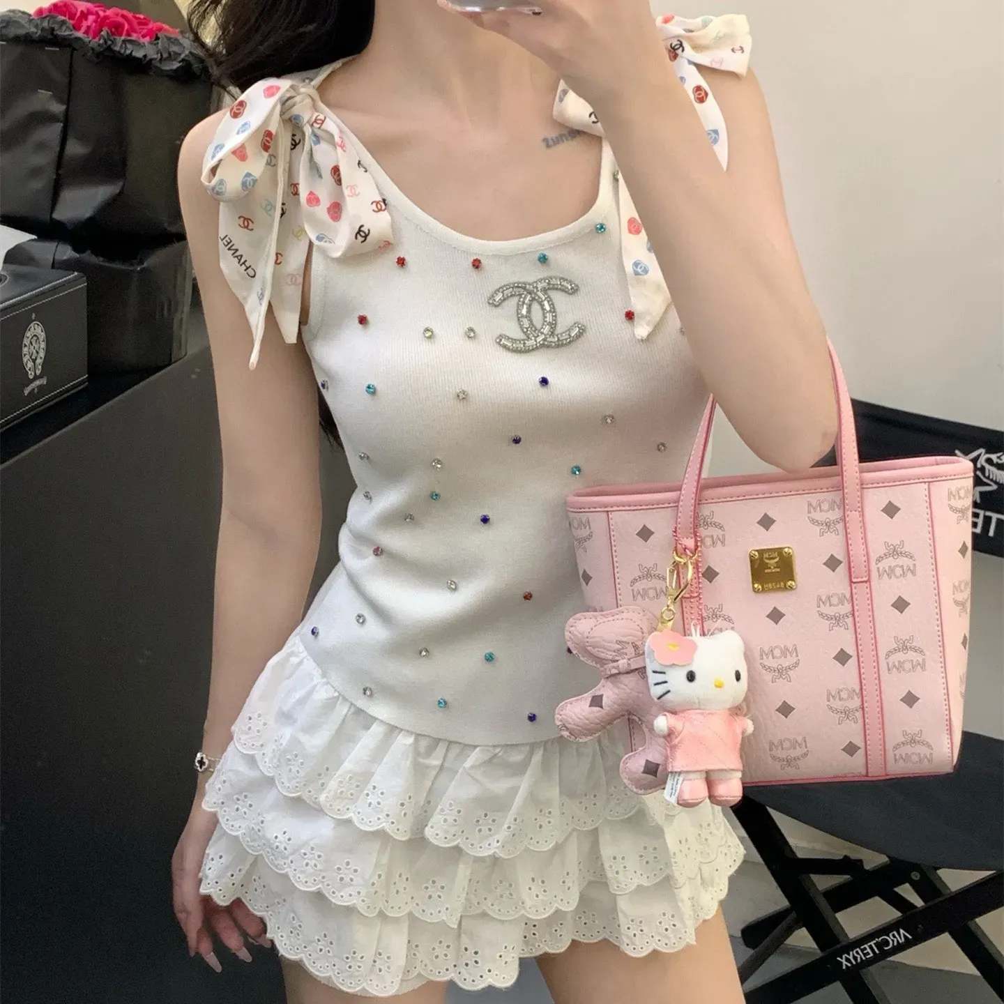 『フリーサイズ』組み合わせやすい 美人度アップ 女子マスト 高級感 クラシック フィット感 エレガント タンクトップ