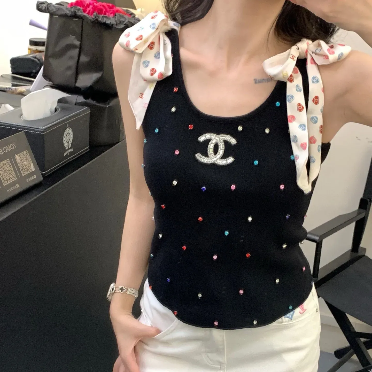 『フリーサイズ』組み合わせやすい 美人度アップ 女子マスト 高級感 クラシック フィット感 エレガント タンクトップ