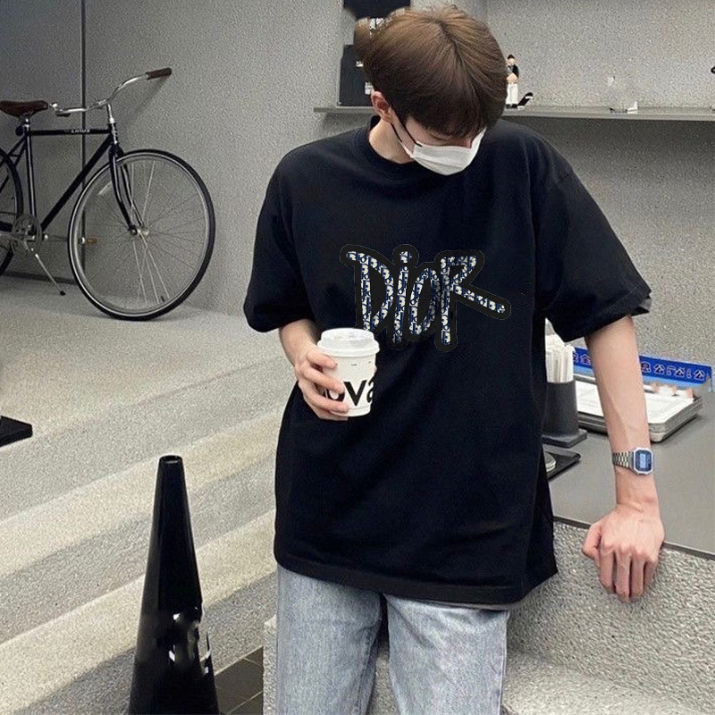 『S-4XL』大人らしい この夏マストトレンドシンプルカジュアル高品質 快適 クール Ｔシャツ