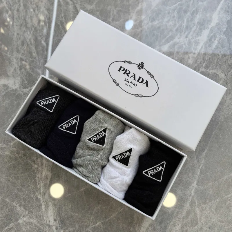 最愛の一着 着心地良い ファッション 通気性 合わせやすい シンプル 5足セット靴下