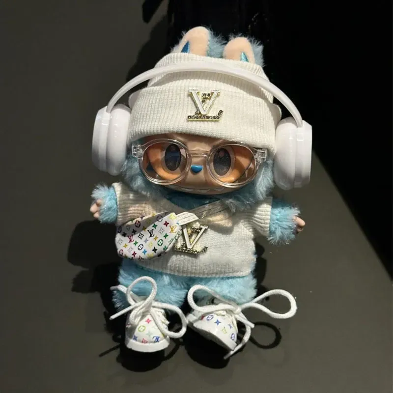 上品見え カッコイイ配色 labubuぬいぐるみペンダント服 人形を含まない