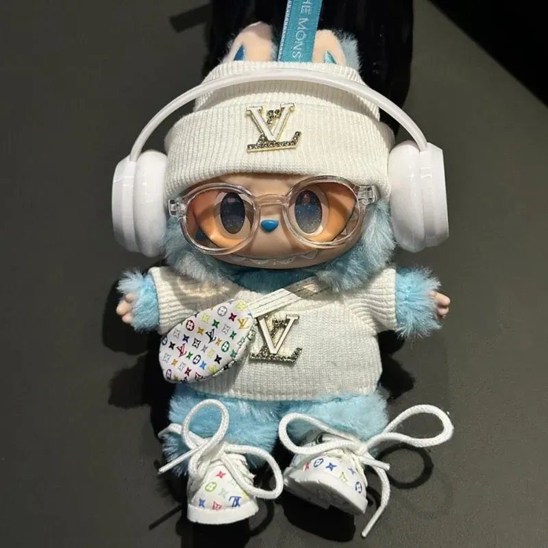 上品見え カッコイイ配色 labubuぬいぐるみペンダント服 人形を含まない