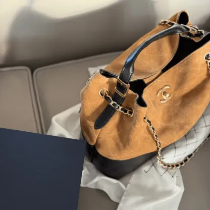 今季も大流行 売れ切れ必至 セレブリティ ハンドバッグ 大容量 肩掛け バッグ