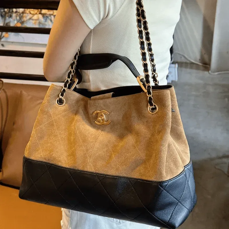 今季も大流行 売れ切れ必至 セレブリティ ハンドバッグ 大容量 肩掛け バッグ