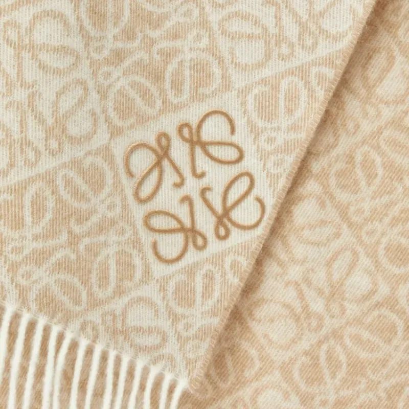 高級感 抜群 人気急上昇 ファッション 男女兼用 暖かい カシミヤ ふんわり スカーフ