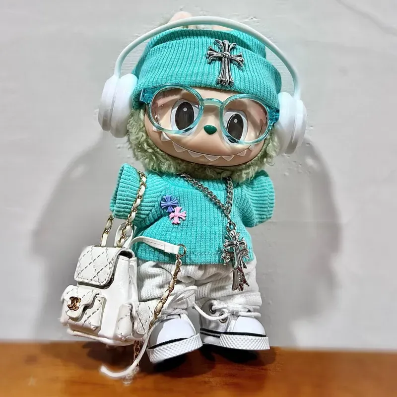 好感度UP 圧倒的セクシー トレンド labubuぬいぐるみペンダント服 人形を含まない
