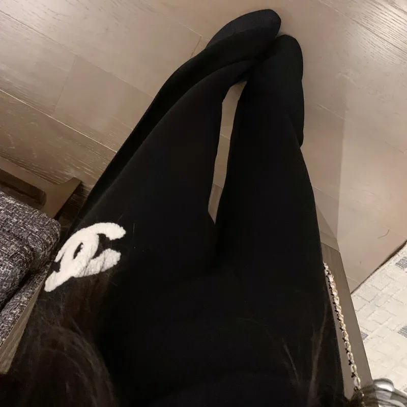 『フリーサイズ』優しい雰囲気 上質な トレンド カジュアル ふわふわ 洗練された 着瘦せ ニットセットアップ